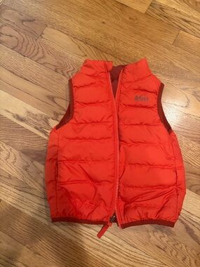 REI Kids Orange Puffer Vest - Lightweight Insulated Layer & Reversible